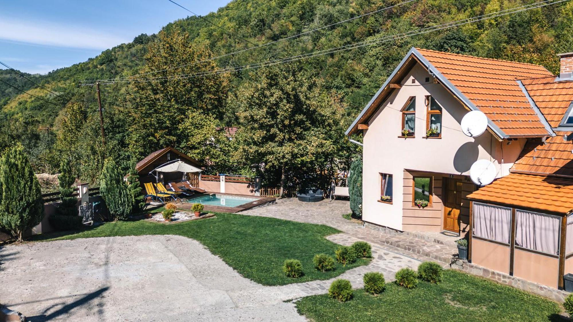 Lodge Zeleni Svet Crni Vrh Exterior photo