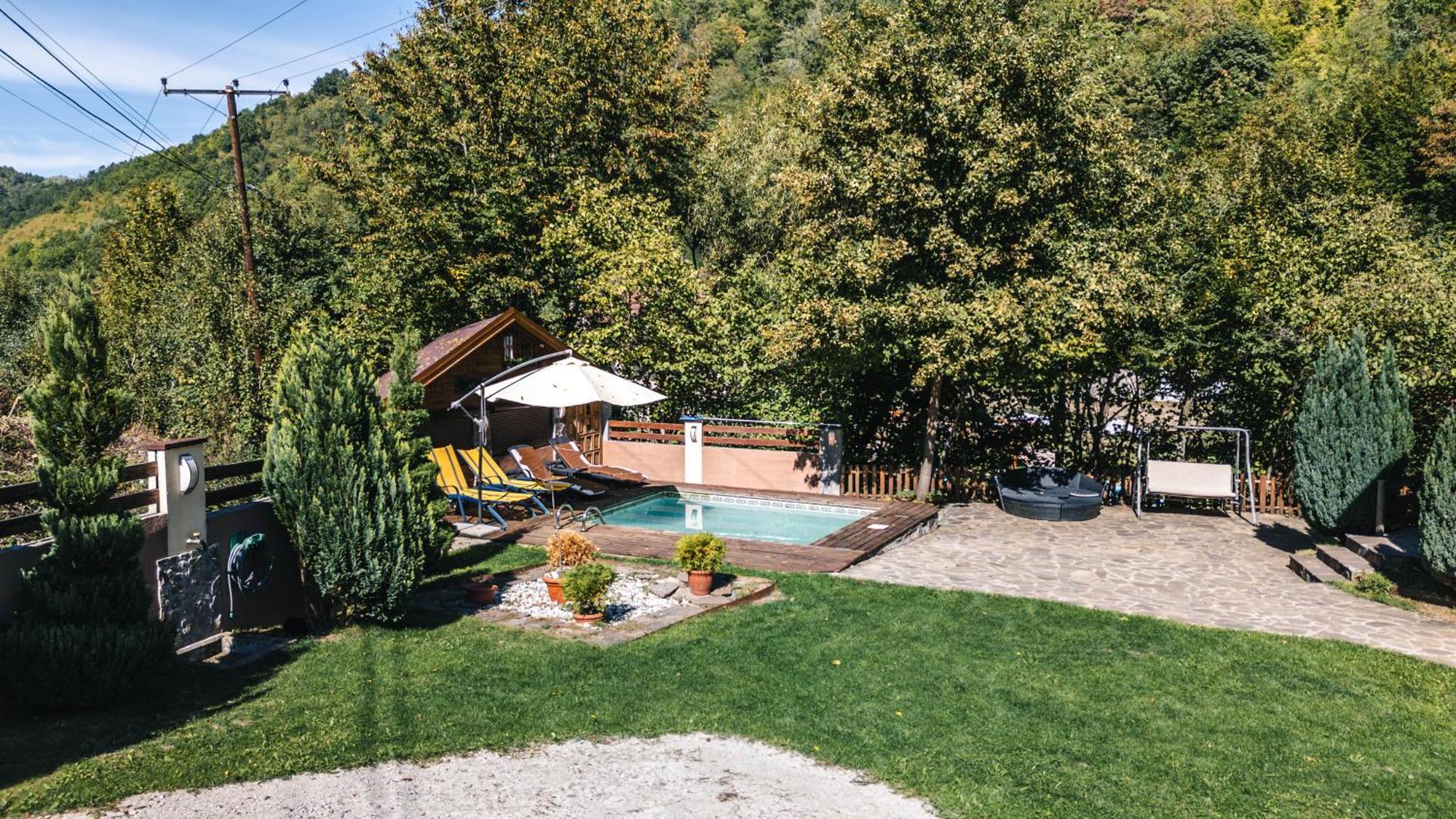 Lodge Zeleni Svet Crni Vrh Exterior photo