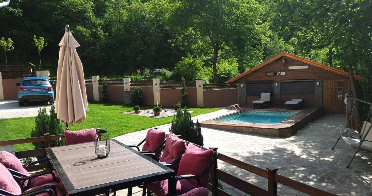Lodge Zeleni Svet Crni Vrh Exterior photo